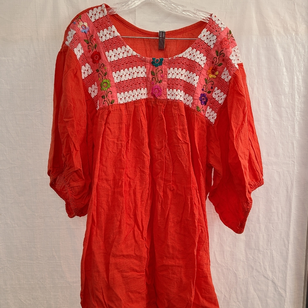 Womans Red and Floral Cotton Top Size 26